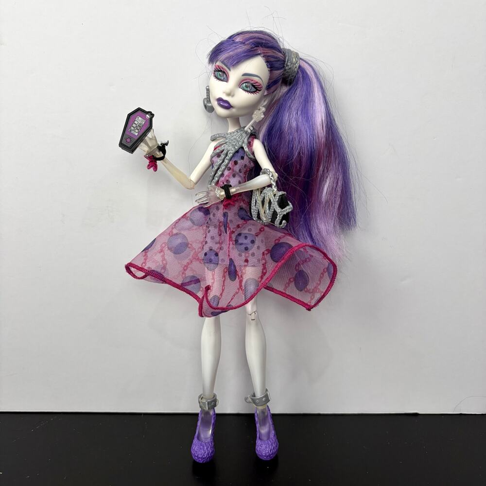 Monster High Dot Dead Gorgeous Spectra Doll With Accessories